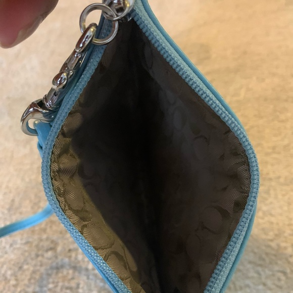 COACH Wristlet - Picture 4 of 6